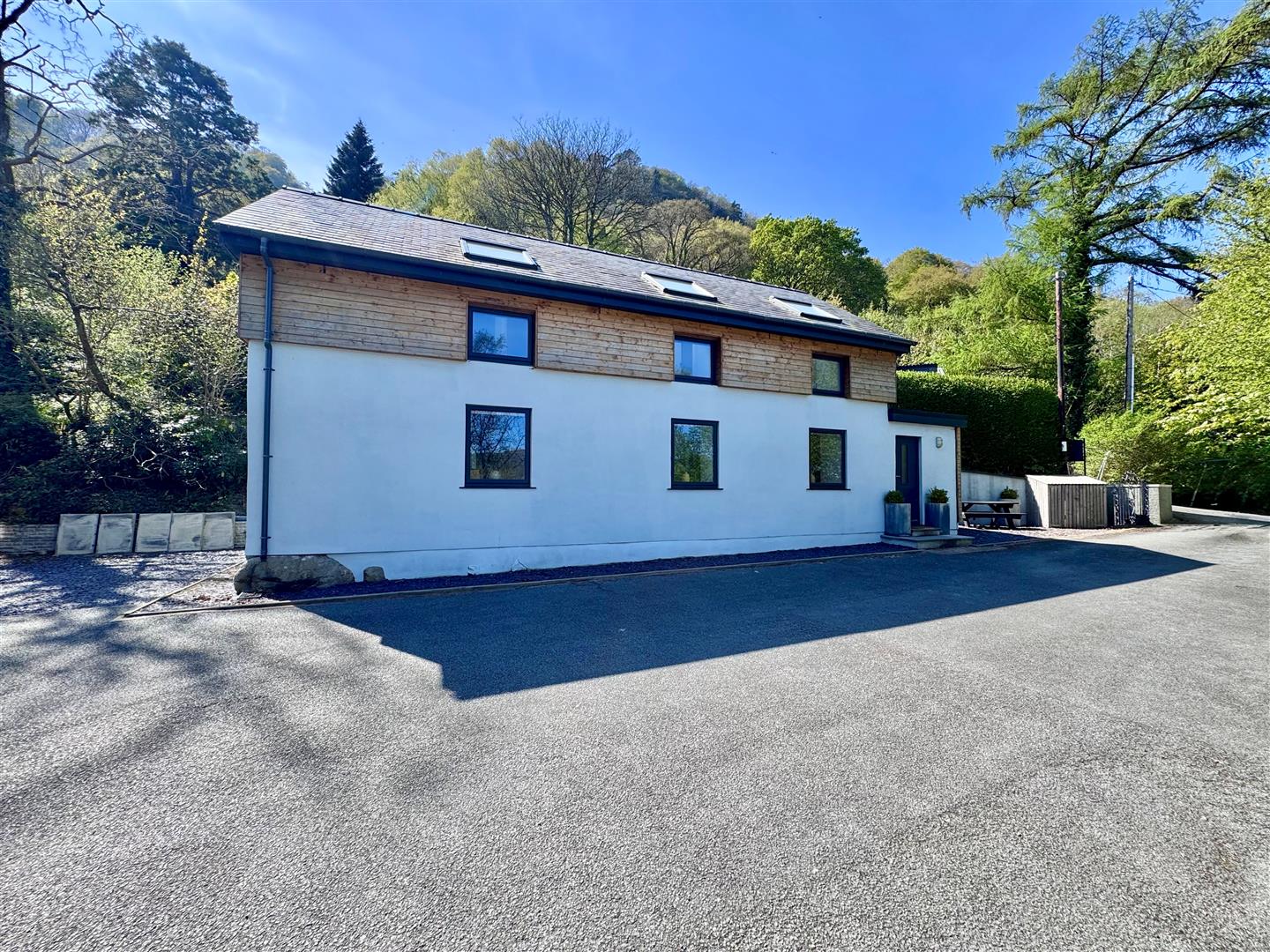 Hillside Cottages, Dolgarrog, Conwy